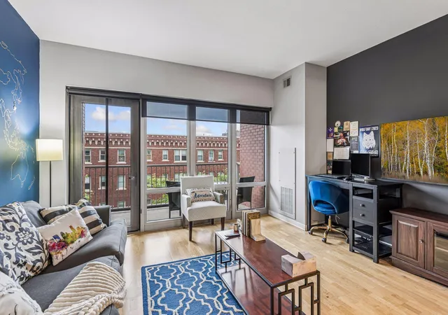 929-portland-ave-307-minneapolis-mn-55404/hzid_37f2158d