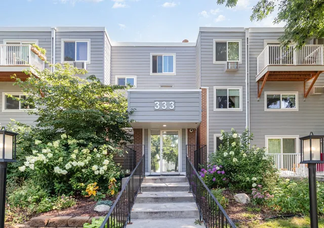 333-8th-st-se-316-minneapolis-mn-55414/hzid_247b58a0
