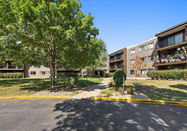 4100-parklawn-ave-109-minneapolis-mn-55435/hzid_dfaea660