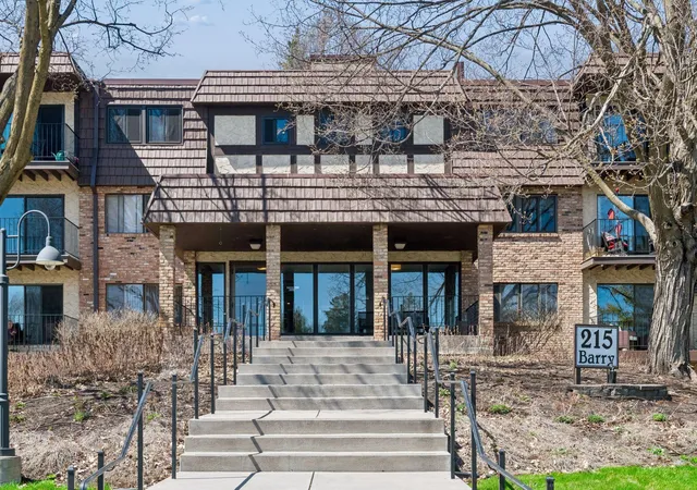 215-barry-ave-s-202-wayzata-mn-55391/hzid_9323d20b