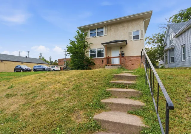 3229-penn-ave-n-minneapolis-mn-55412/hzid_c72a8b83