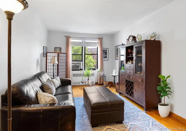 9040-fort-hamilton-pkwy-3-brooklyn-ny-11209/hzid_3541e69b