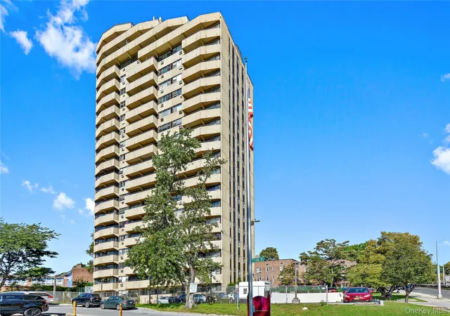 1523-central-park-ave-3e-yonkers-ny-10710/hzid_d6408d07