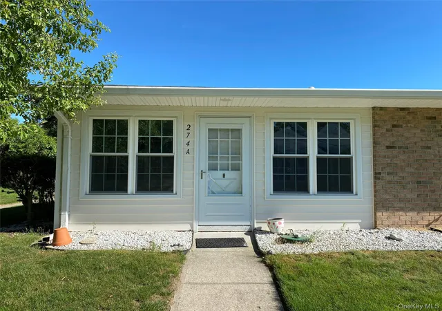 274-berwick-ct-a-brookhaven-ny-11961/hzid_338576a8