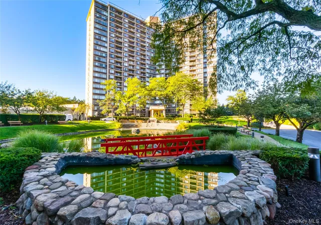 2-bay-clb-dr-1m-bayside-ny-11360/hzid_70c6050e