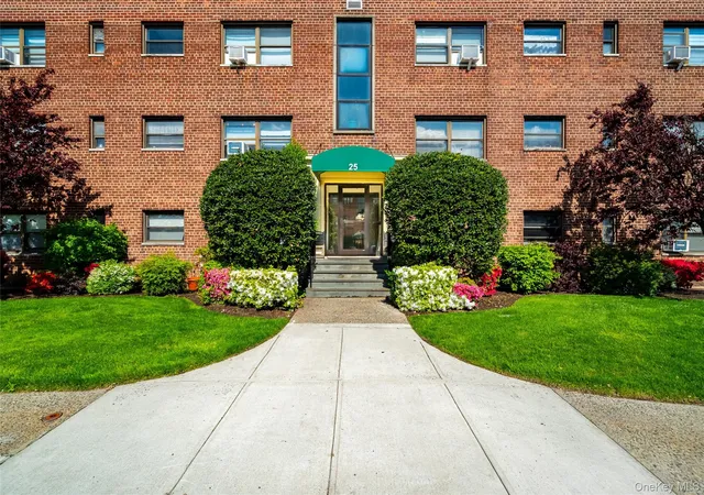 25-shady-glen-ct-2c-new-rochelle-ny-10805/hzid_4cb0781d