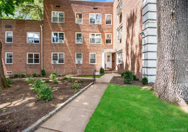 1-edwards-st-2d-roslyn-heights-ny-11577/hzid_382c6922