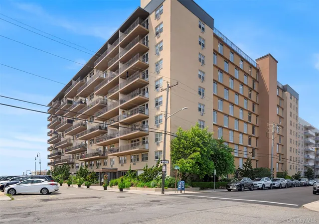 25-neptune-blvd-6f-long-beach-ny-11561/hzid_42cc460f