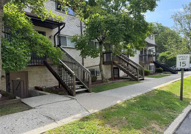26-cooper-rd-810-poughkeepsie-town-ny-12603/hzid_8ae28c42