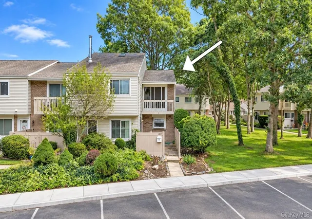 204-springmeadow-dr-m-islip-ny-11741/hzid_b0cd2761