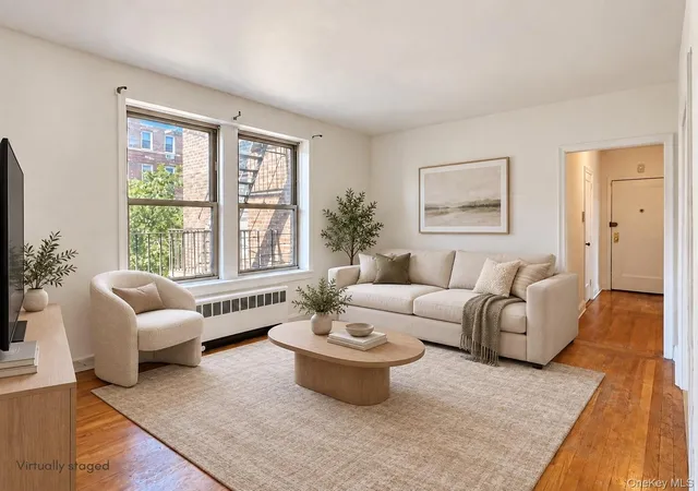43-10-48-avenue-4o-new-york-ny-11377/hzid_b8e56684