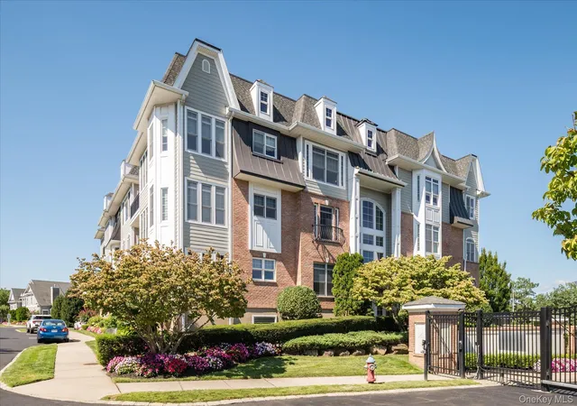 103-roosevelt-way-hempstead-ny-11590/hzid_8ddc9fc7