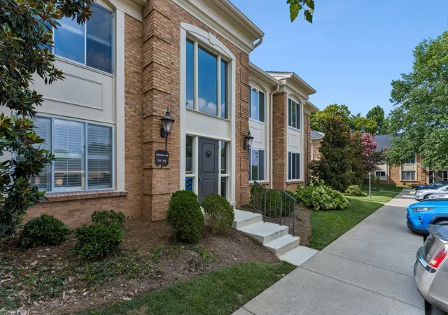 4487-post-pl-60-nashville-tn-37205/hzid_9d23f827