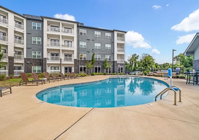 1540-lebanon-pike-402-nashville-tn-37210/hzid_293eb25a
