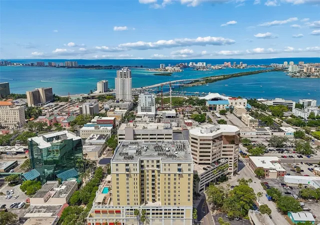 628-cleveland-st-904-clearwater-fl-33755/hzid_201f194d