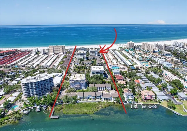 1080-w-peppertree-ln-305a-sarasota-fl-34242/hzid_8f0a3962