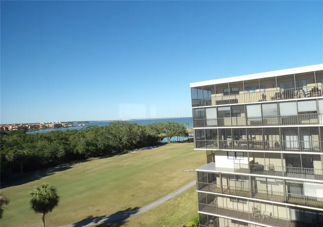 3300-cvs-cay-dr-6g-clearwater-fl-33760/hzid_2b8f08bc