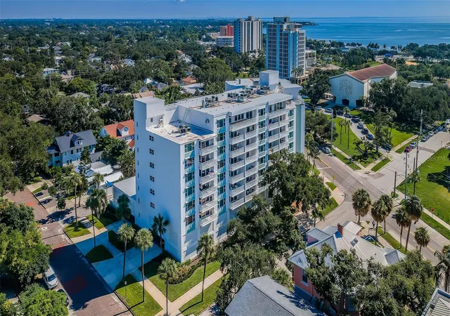 700-beach-dr-ne-308-saint-petersburg-fl-33701/hzid_bbca6368