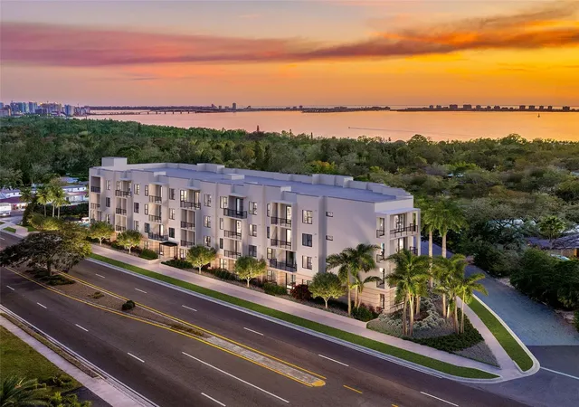 4959-n-remington-dr-111-sarasota-fl-34234/hzid_6a492bf6