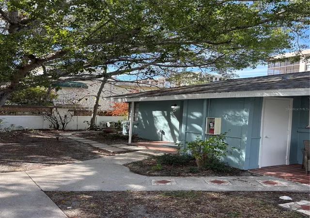 170-roosevelt-dr-5-sarasota-fl-34236/hzid_2b07d9d2