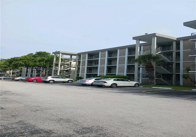 2901-nw-48th-ave-367-lauderdale-lakes-fl-33313/hzid_61d6eaaf