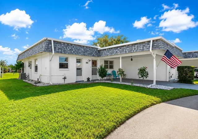 680-circlewood-dr-w3-venice-fl-34293/hzid_a0078f3b