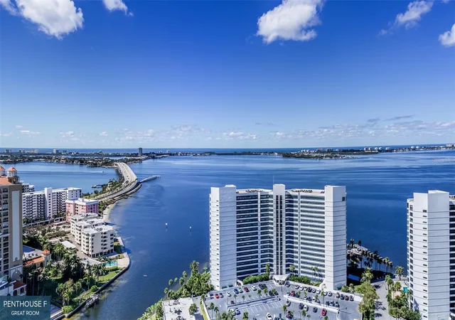 555-quay-comn-2001-sarasota-fl-34236/hzid_8bab3e85