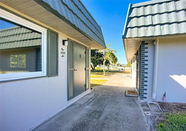 1811-bedford-ln-166-sun-city-center-fl-33573/hzid_9577348b