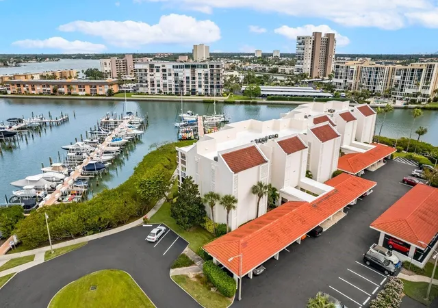 7907-sailboat-key-blvd-s-205-south-pasadena-fl-33707/hzid_b9f22369