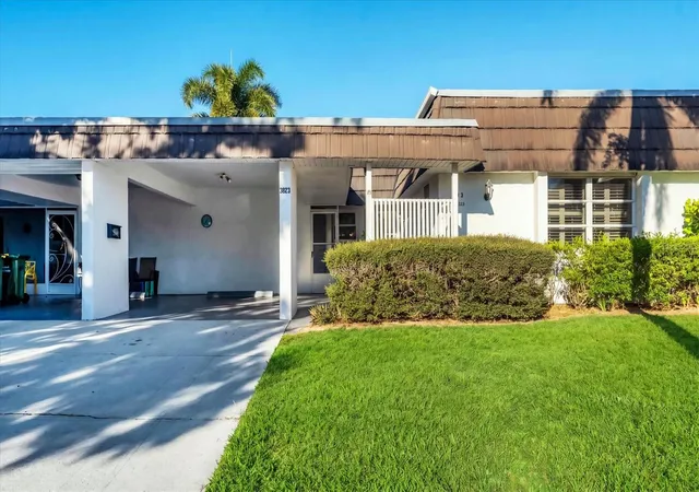 3823-glen-oaks-dr-e-83-sarasota-fl-34232/hzid_a13b6540