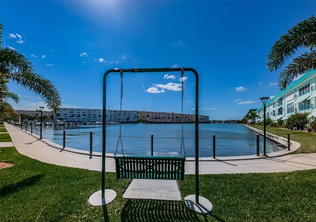 3010-59th-st-s-302-gulfport-fl-33707/hzid_2a1c3426