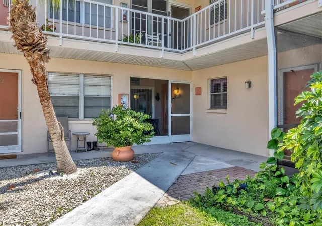 460-base-ave-e-113-venice-fl-34285/hzid_e7a49e27
