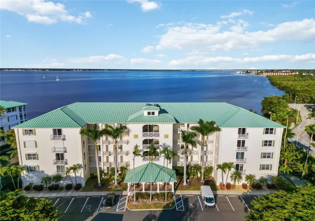 200-harbor-walk-dr-322-punta-gorda-fl-33950/hzid_e143929e