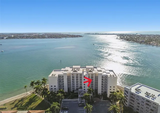 6105-bahia-del-mar-cir-686-saint-petersburg-fl-33715/hzid_58777e4c