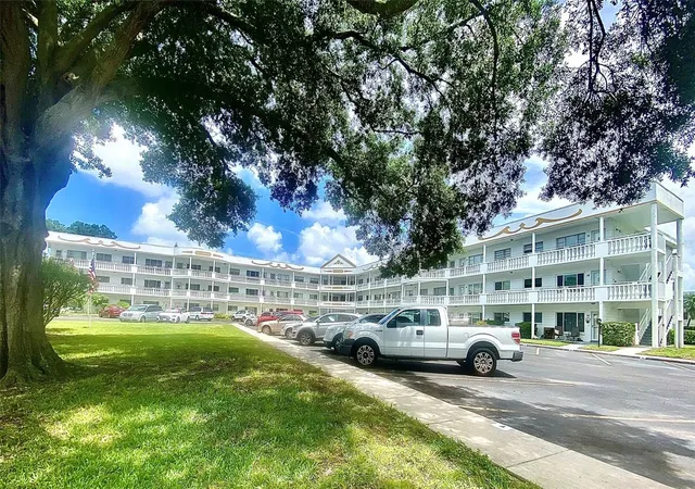 2428-columbia-dr-72-clearwater-fl-33763/hzid_e7c32df4