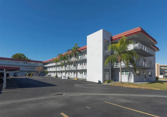 5660-80th-st-n-a202-st-petersburg-fl-33709/hzid_c114ff98