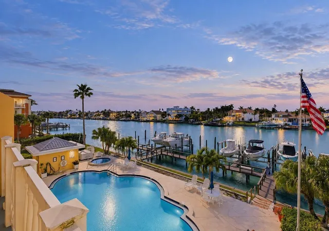 544-pinellas-bayway-s-th13-saint-petersburg-fl-33715/hzid_402a85cd