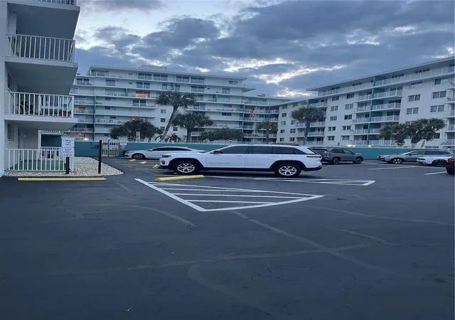 2727-n-atlantic-ave-414-daytona-beach-fl-32118/hzid_6c1dbb2e
