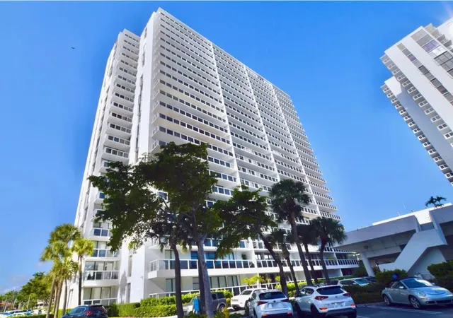20505-e-country-club-dr-534-miami-fl-33180/hzid_2a95a76a