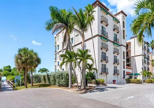 200-121st-ave-304-treasure-island-fl-33706/hzid_46b04398