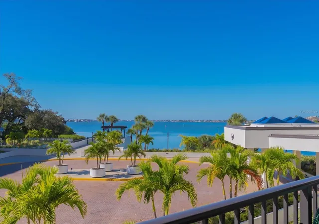 8-belleview-blvd-203-belleair-fl-33756/hzid_7dab2a69