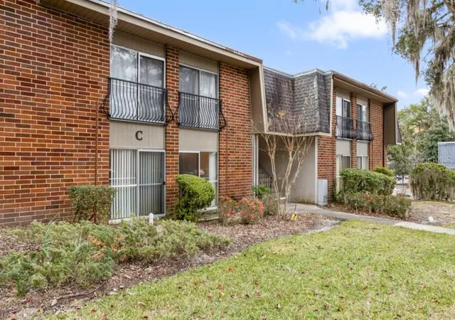 1700-sw-16th-ct-c5-gainesville-fl-32608/hzid_8bf3c2c2