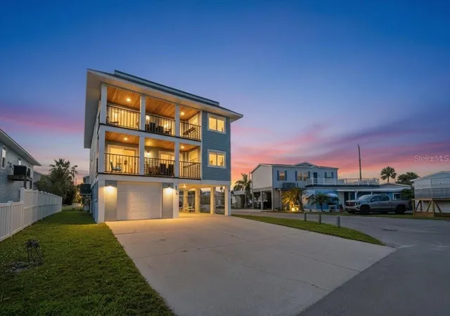 2518-avenue-b-bradenton-beach-fl-34217/hzid_1bb0c1ae