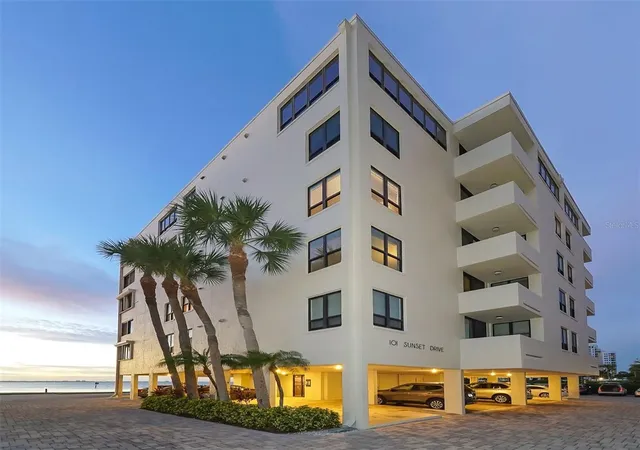 101-sunset-dr-301-sarasota-fl-34236/hzid_b1e1ff9b
