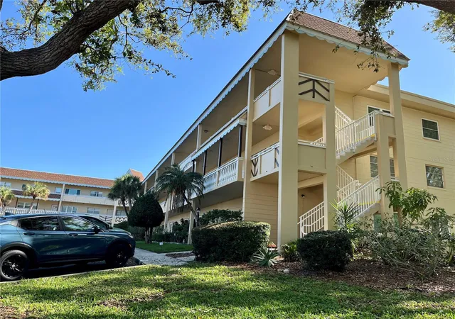 2041-australia-way-w-49-clearwater-fl-33763/hzid_f7042039