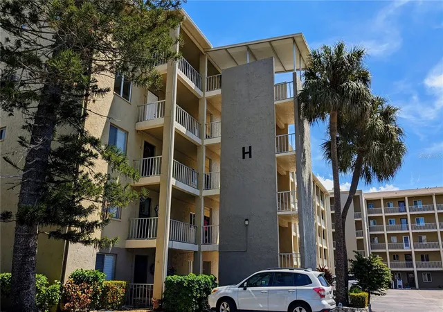 3807-lake-bayshore-dr-h-416-bradenton-fl-34205/hzid_4f6d2188