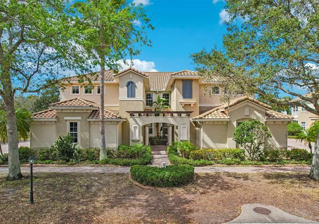 1435-emerald-dunes-dr-sun-city-center-fl-33573/hzid_0229e8c3