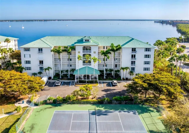 200-harbor-walk-dr-354-punta-gorda-fl-33950/hzid_94804103