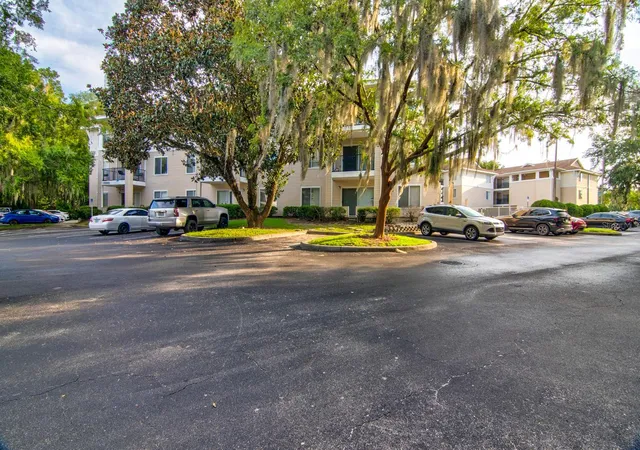 3921-sw-34th-st-216-gainesville-fl-32608/hzid_ba8a562a