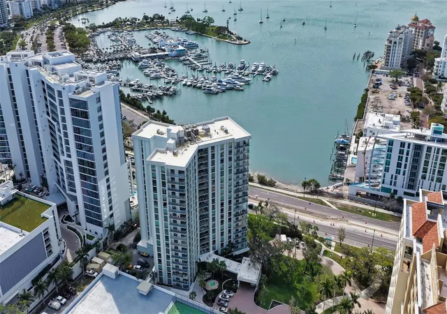 1111-n-gulfstream-ave-10e-sarasota-fl-34236/hzid_a8da03bc